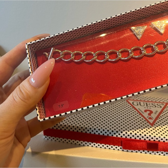 new GUESS rhinestone charm bracelet and earring logo studs gift set NWT BNIB - Picture 6 of 7